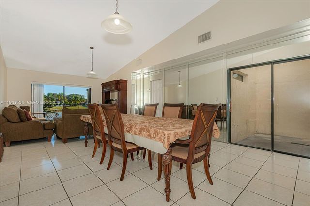 840 SW 120th Way, Davie, FL 33325