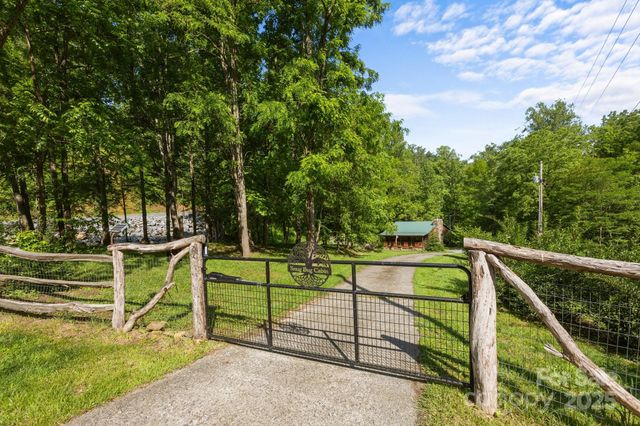 18560 NC 209 Highway, Hot Springs, NC 28743