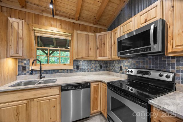 18560 NC 209 Highway, Hot Springs, NC 28743