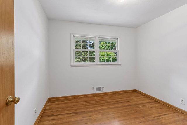 14110 Bellevue Drive, Minnetonka, MN 55345