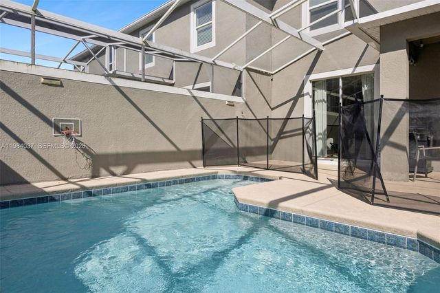 992 Leasder Street, Davenport, FL 33896