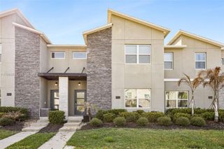 992 Leasder Street, Davenport, FL 33896