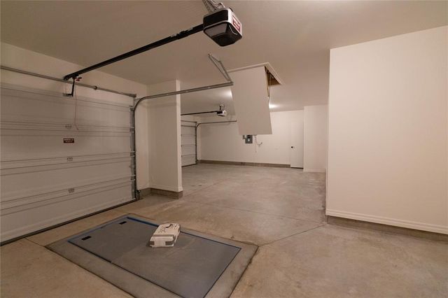 3104 Flycatcher Lane, Yukon, OK 73099