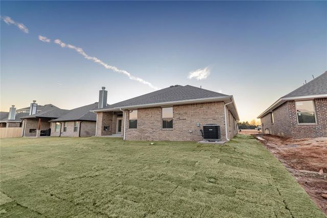 3104 Flycatcher Lane, Yukon, OK 73099