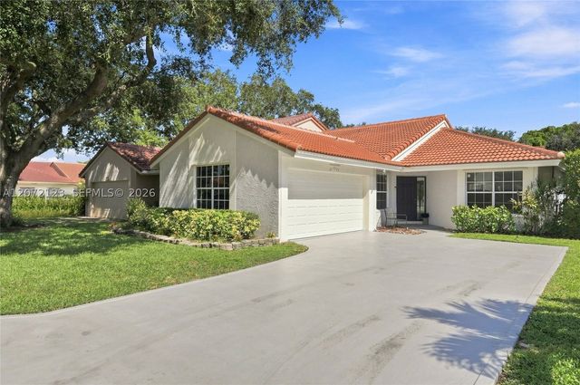 10425 NW 9th Mnr, Coral Springs, FL 33071