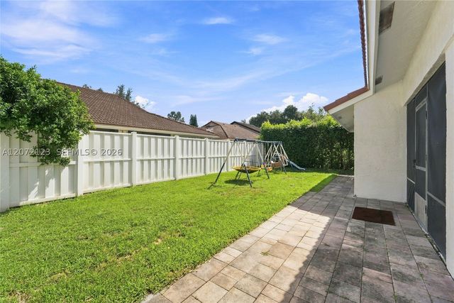 10425 NW 9th Mnr, Coral Springs, FL 33071