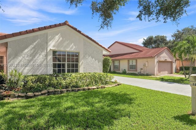 10425 NW 9th Mnr, Coral Springs, FL 33071