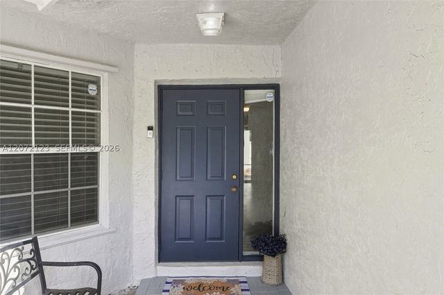 10425 NW 9th Mnr, Coral Springs, FL 33071
