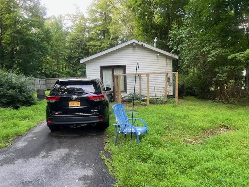 8 Rocky, Monroe, NY 10950
