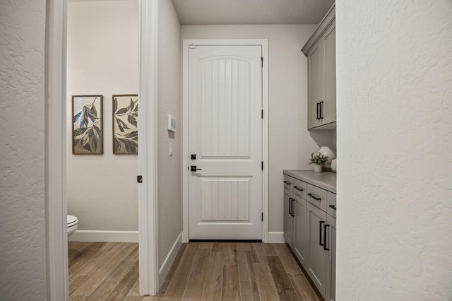 7243 W Ashcroft Avenue, Fresno, CA 93723