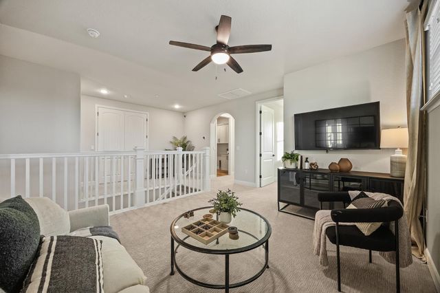 7243 W Ashcroft Avenue, Fresno, CA 93723