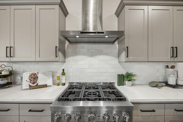 7243 W Ashcroft Avenue, Fresno, CA 93723