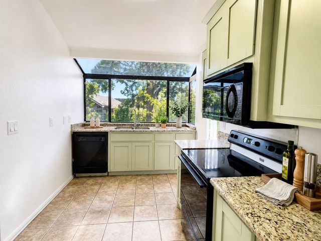 18040 Midway Road 127, Dallas, TX 75287