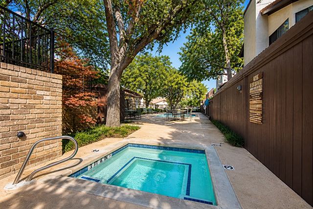 18040 Midway Road 127, Dallas, TX 75287