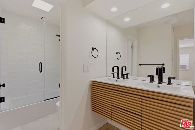 5651 Sumner Way 309, Culver City, CA 90230
