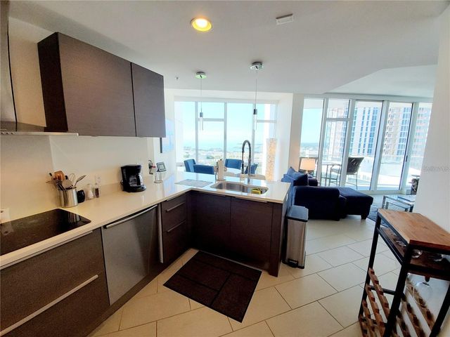 175 1ST STREET S 2006, St Petersburg, FL 33701