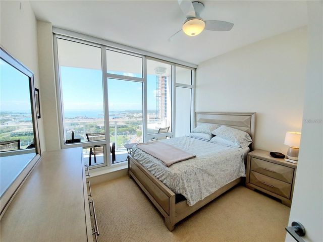 175 1ST STREET S 2006, St Petersburg, FL 33701