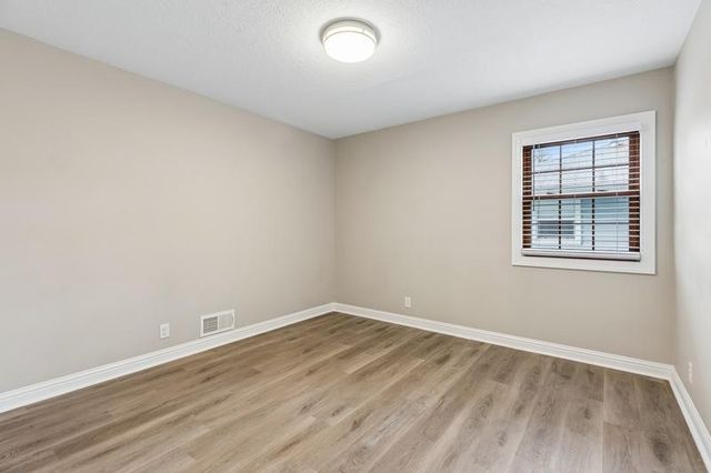 2216 Thorndale Avenue, New Brighton, MN 55112