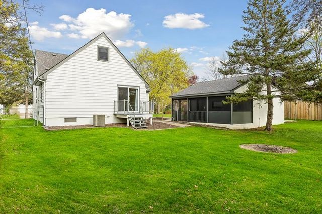 2216 Thorndale Avenue, New Brighton, MN 55112