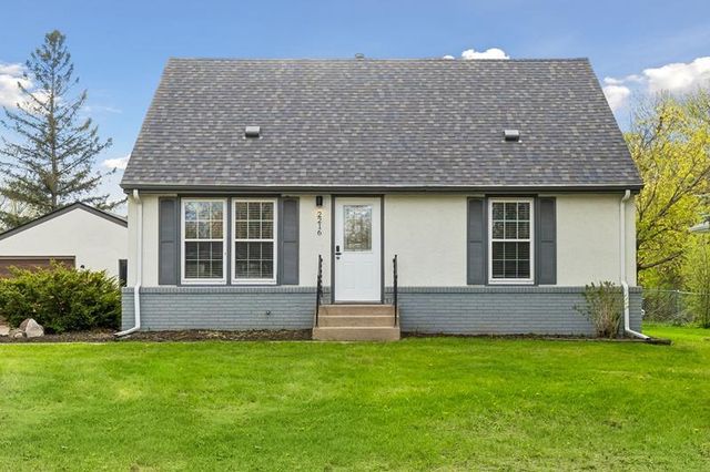 2216 Thorndale Avenue, New Brighton, MN 55112