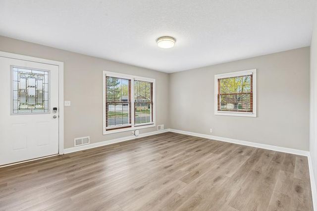 2216 Thorndale Avenue, New Brighton, MN 55112