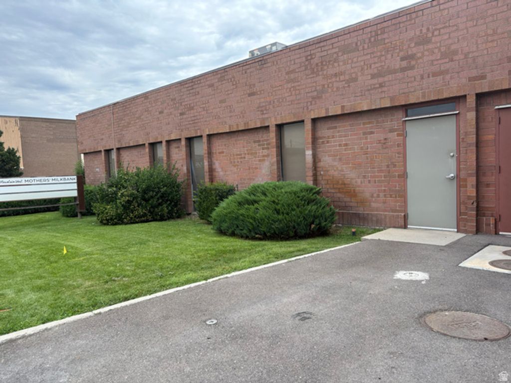 2995 S WEST TEMPLE #UNIT A, South Salt Lake, UT 84115 — photo 2