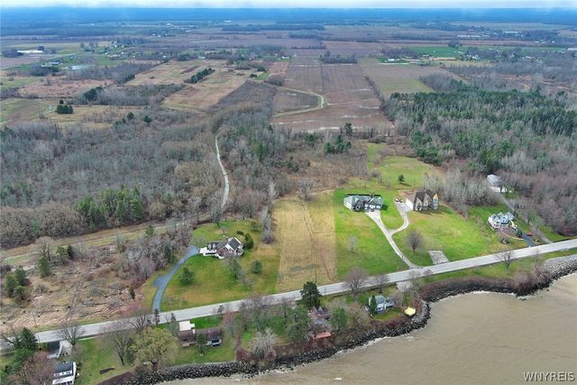 4286 East Lake Road, Wilson, NY 14172