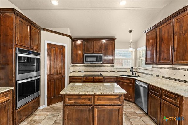 2030 Rustling Oaks Drive, Harker Heights, TX 76548