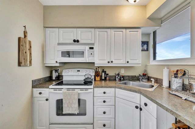 1900 S Ocean Drive 1702, Fort Lauderdale, FL 33316