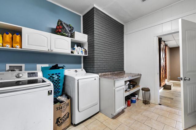 408 E Sanford Street, Gassville, AR 72635