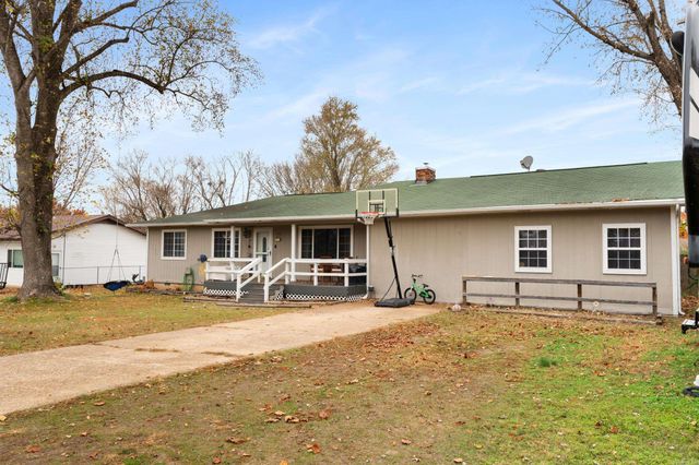 408 E Sanford Street, Gassville, AR 72635
