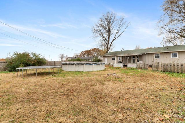 408 E Sanford Street, Gassville, AR 72635