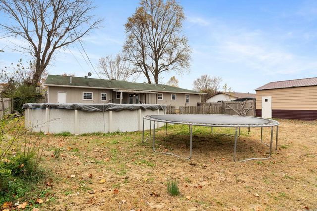 408 E Sanford Street, Gassville, AR 72635