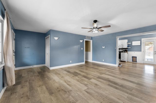 408 E Sanford Street, Gassville, AR 72635