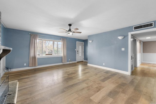 408 E Sanford Street, Gassville, AR 72635