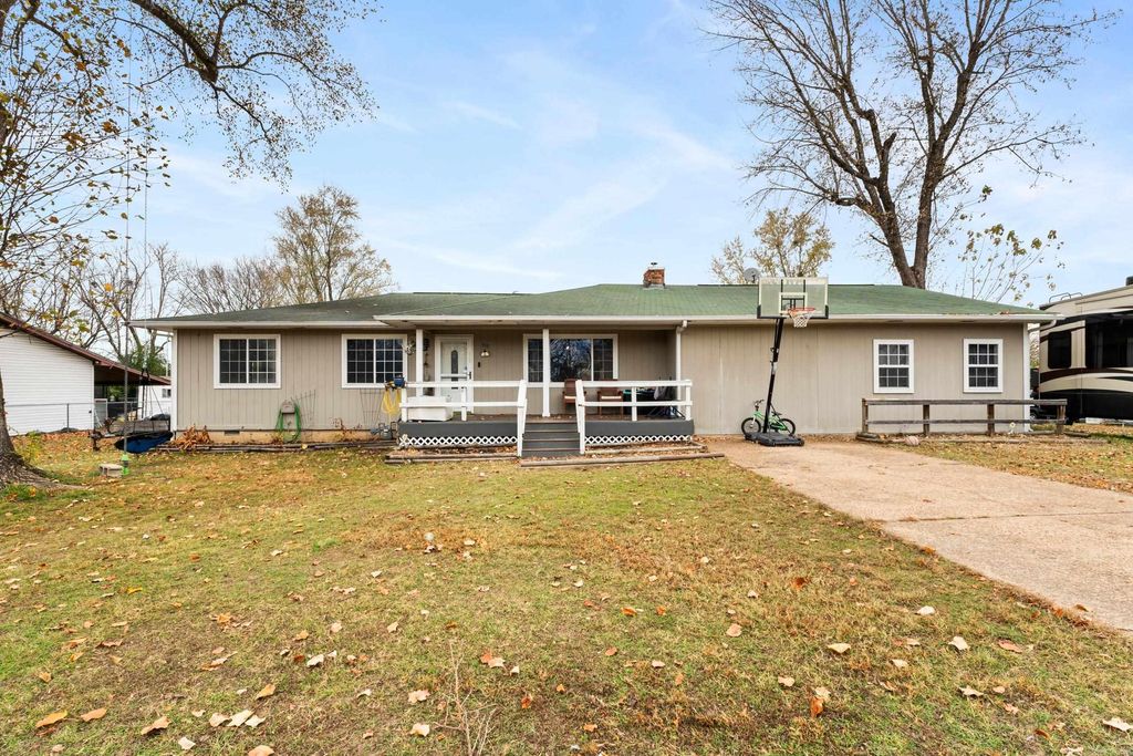 408 E Sanford Street, Gassville, AR 72635