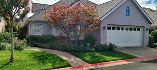 2863 W Kenisington Lane, Fresno, CA 93711