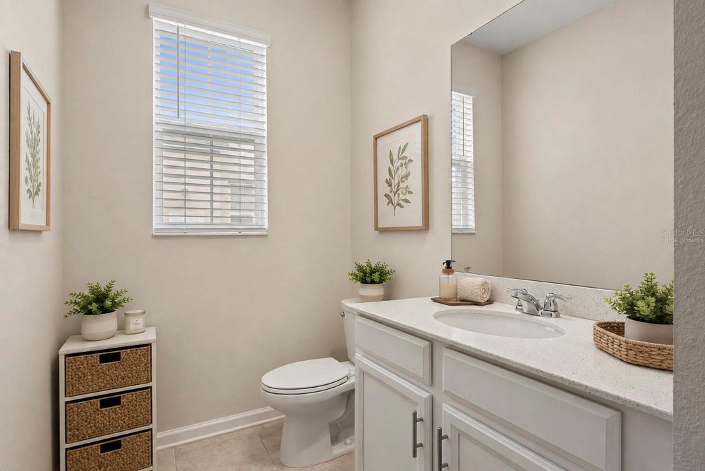 Image 7 of property listing at 3105 AQUA VIRGO LOOP, Orlando, FL 32837