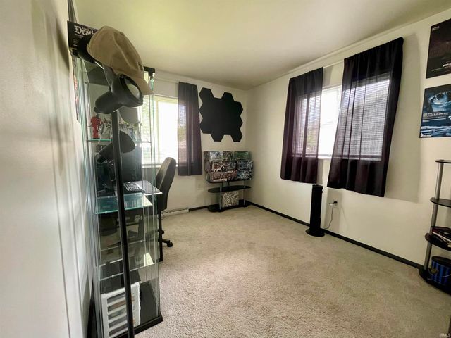 770 S Curry Pike, Bloomington, IN 47403