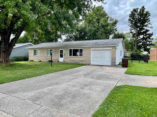 770 S Curry Pike, Bloomington, IN 47403