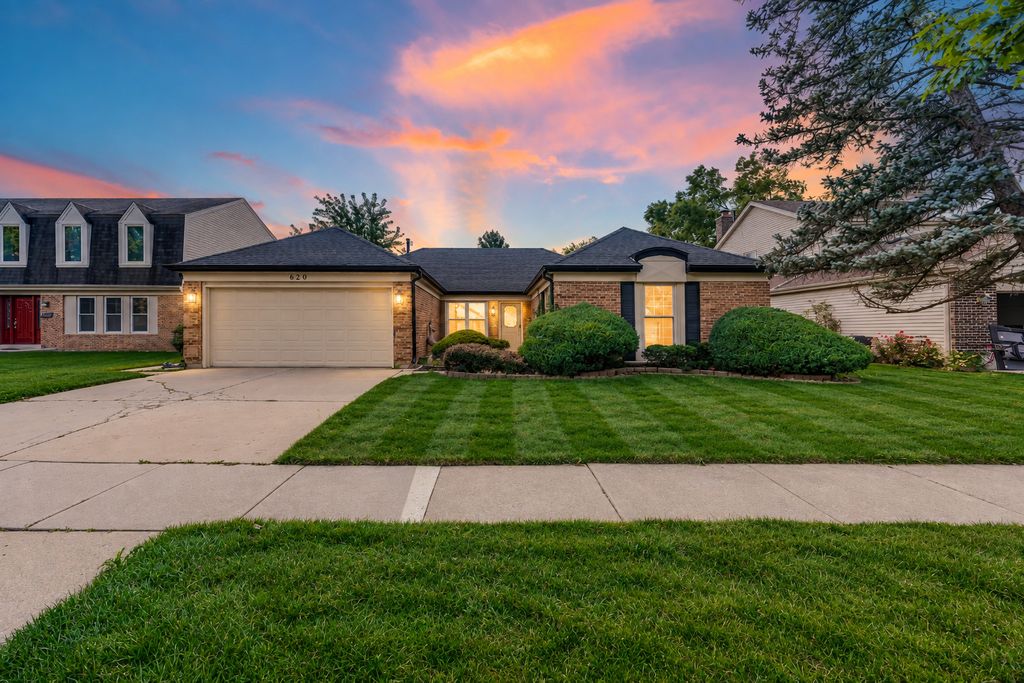 620 Cobblestone Lane, Buffalo Grove, IL 60089 — exterior