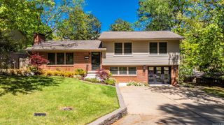 53 Pine Manor Drive, Little Rock, AR 72207