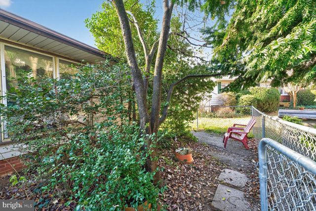 410 DOVE CIR SW, Vienna, VA 22180