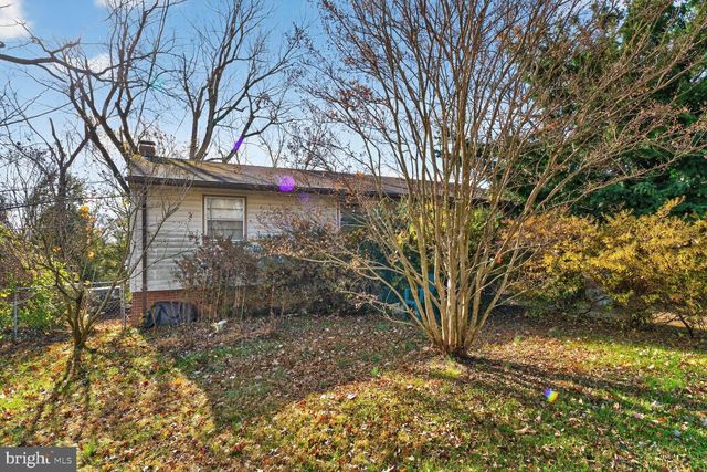 410 DOVE CIR SW, Vienna, VA 22180