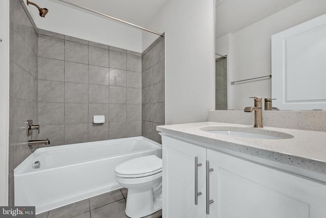 32 MERION AVE, Baltimore, MD 21237