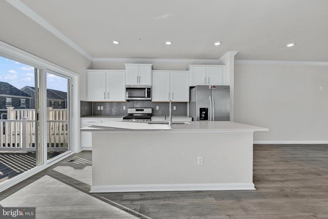 32 MERION AVE, Baltimore, MD 21237