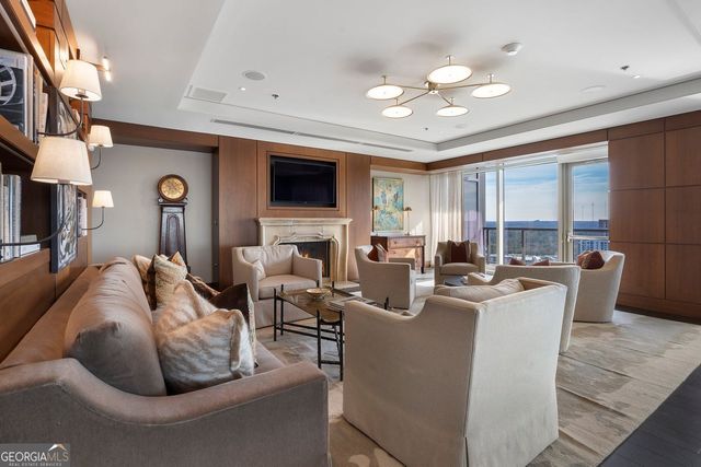 3630 Peachtree Road NE 2104, Atlanta, GA 30319