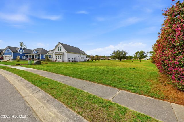 393 Autumn Pheasant Loop NW, Calabash, NC 28467