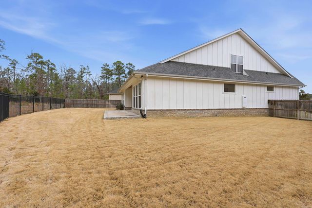 16 Copper Circle, Little Rock, AR 72223