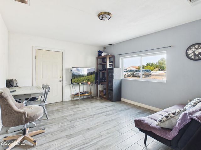 4604 S 5TH Street, Phoenix, AZ 85040